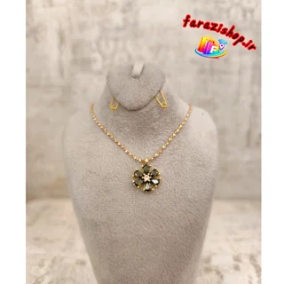گردنبند طرح گل